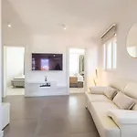 Elegant Art Deco With Balcony Apartamento