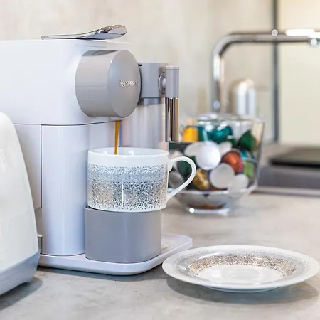 Apartman Elegant Art Deco With Balcony